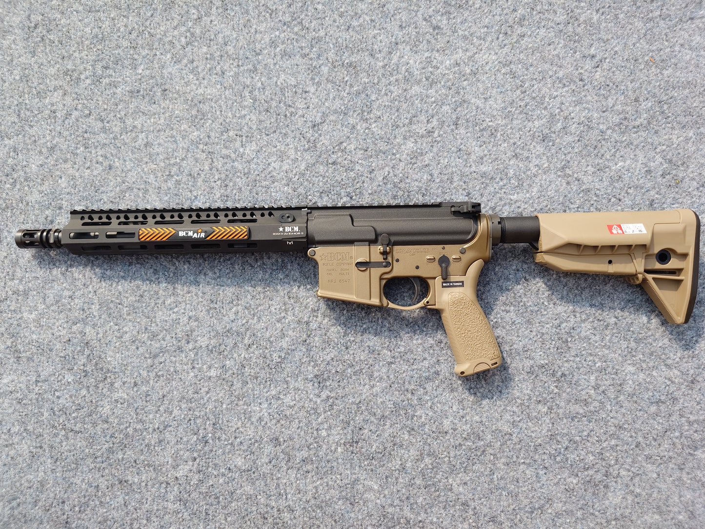 VFC - BCM MK2 MCMR 11.5" GBB /DX Version med 2x magasin (2 Tone) (VFC M4 V3 GBB System /Guide-HOP)
