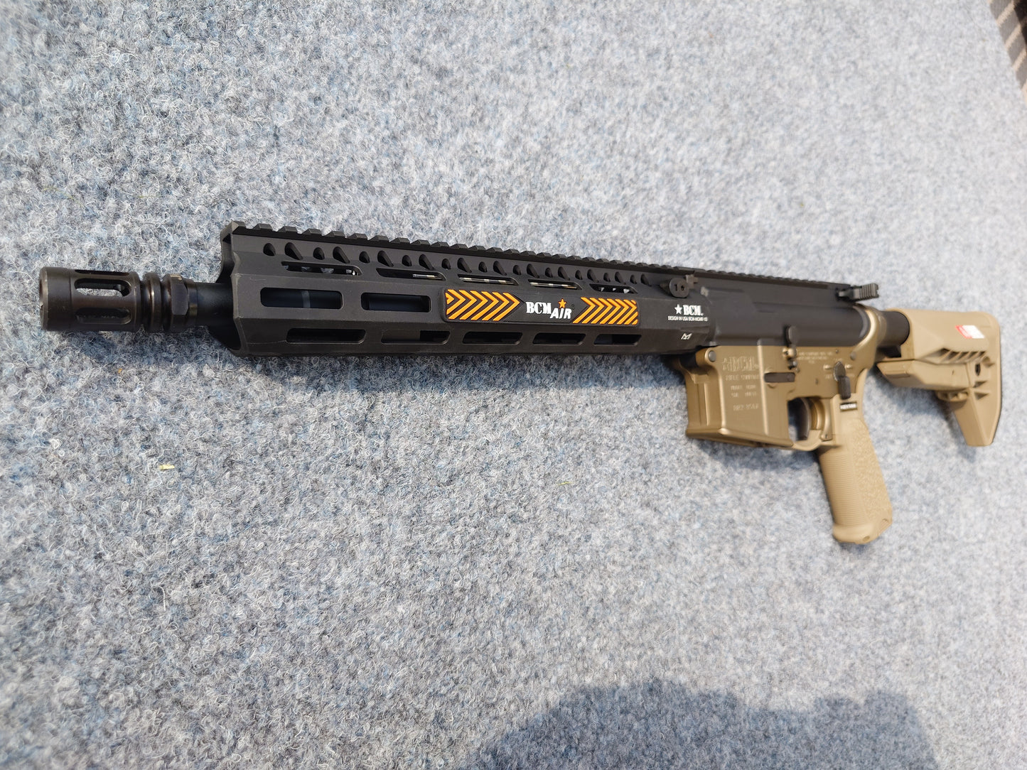 VFC - BCM MK2 MCMR 11.5" GBB /DX Version med 2x magasin (2 Tone) (VFC M4 V3 GBB System /Guide-HOP)