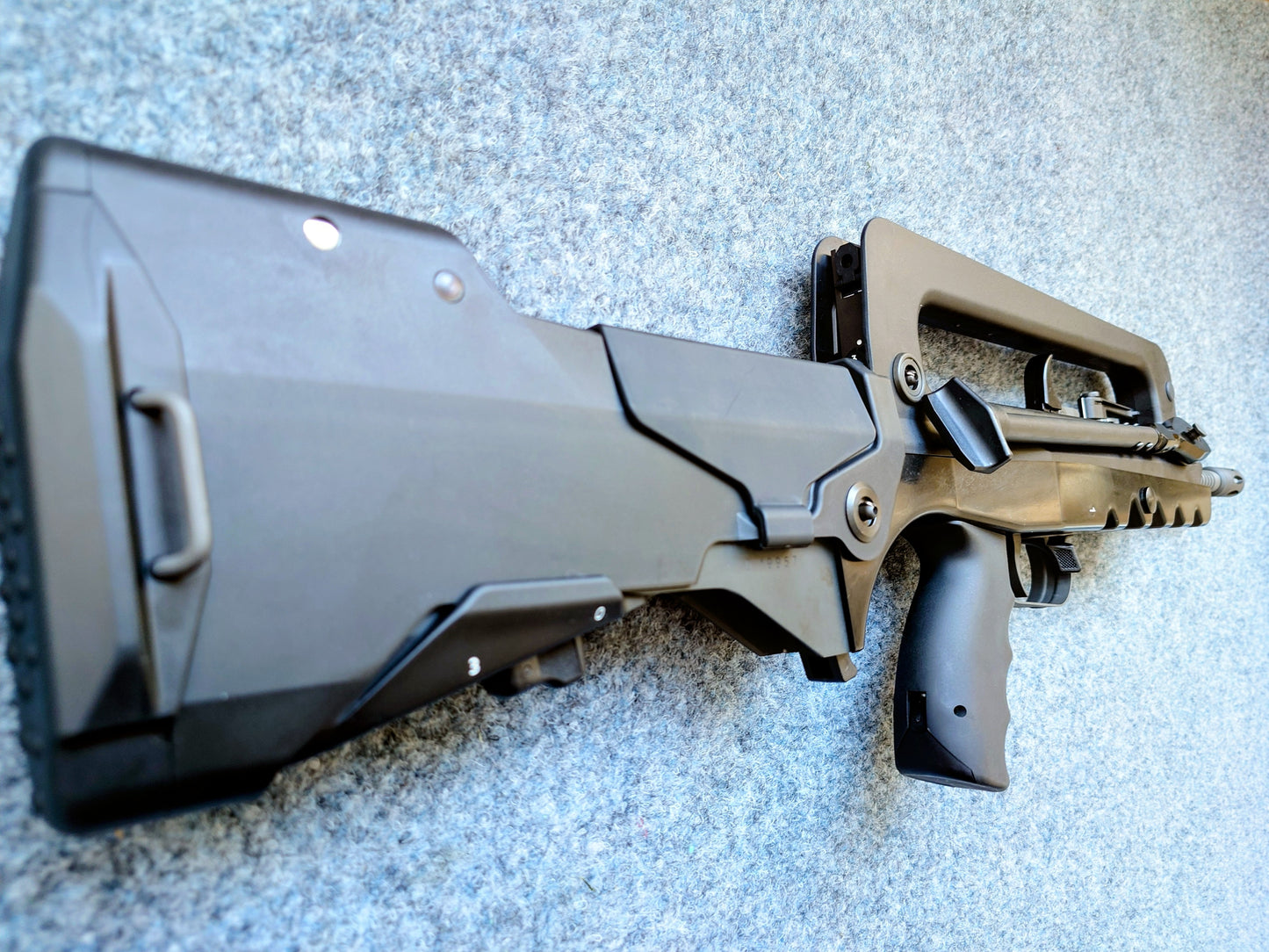 GUNPOINT/NORTHEAST - FAMAS F1 AIRSOFT GBBR x2 Magasin
