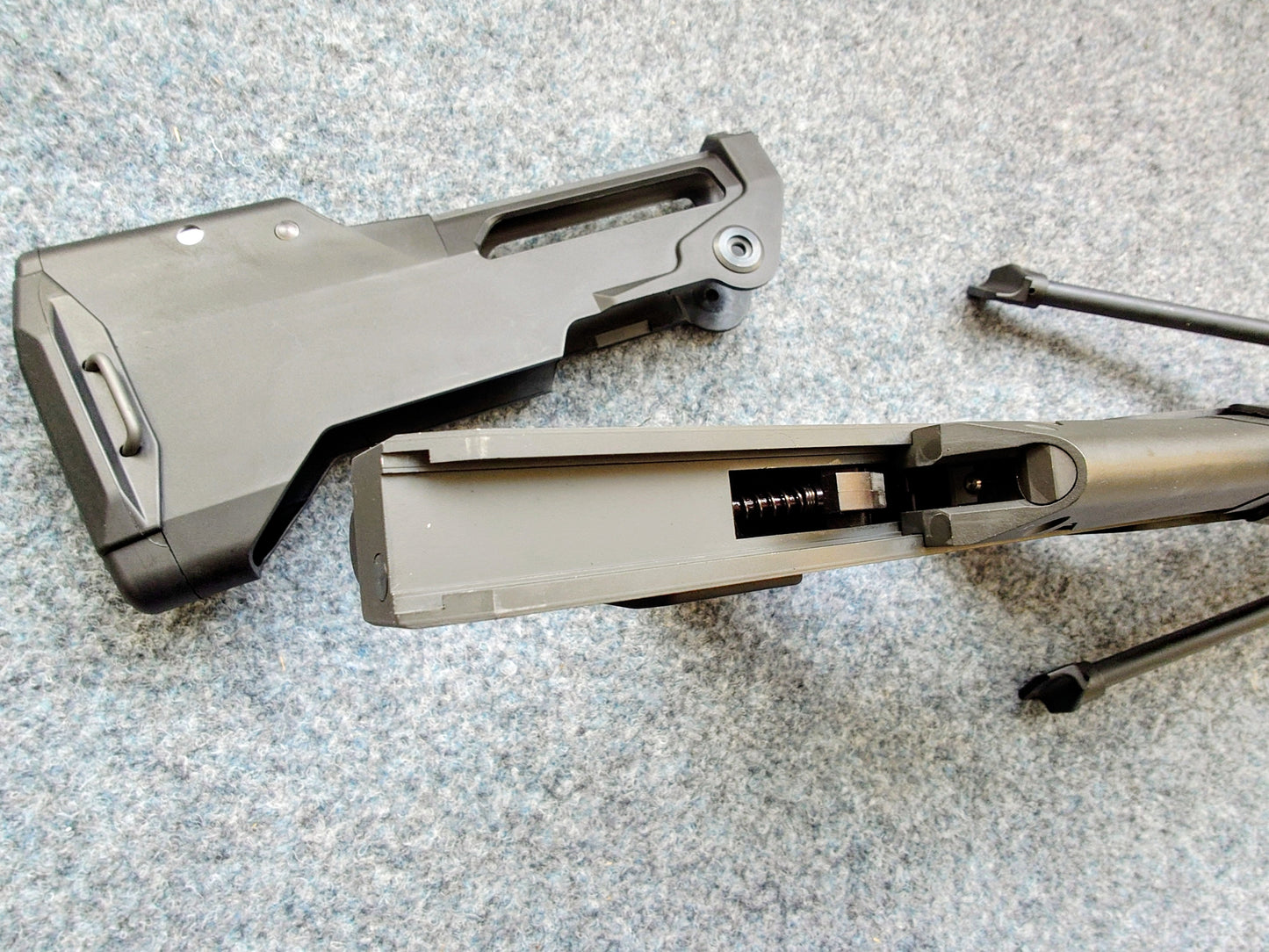 GUNPOINT/NORTHEAST - FAMAS F1 AIRSOFT GBBR x2 Magasin