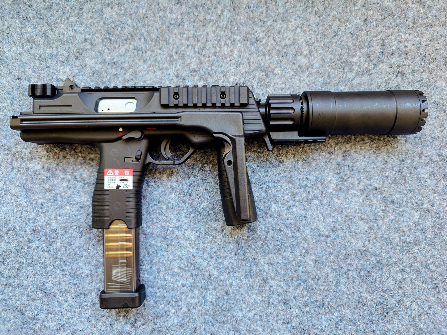 MARUYAMA MP9DX GBB SMG med QD-ljuddämpare – Gas Blowback Airsoft | MP9 Style 2x Magasin